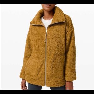 NWT lululemon oh so Sherpa jacket size 8